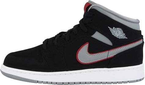 Air Jordan 1 maat 34 .